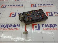 Блок предохранителей Opel Astra 13318781