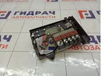 Блок предохранителей Opel Astra 13302305