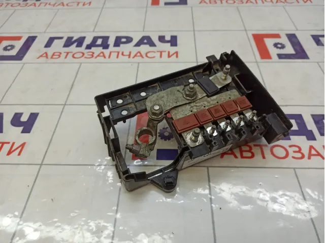 Блок предохранителей Opel Astra 13302305