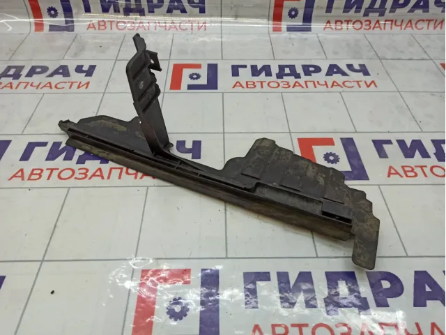 Воздуховод радиатора левый Opel Astra 13310896