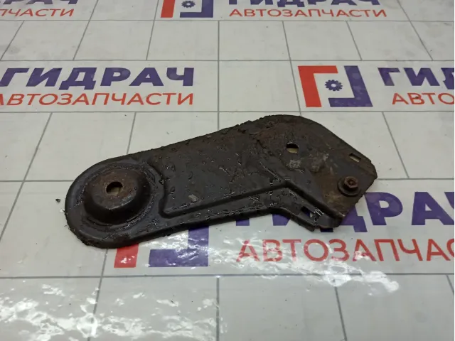 Кронштейн балки передней правый Opel Astra 13266388