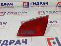 Фонарь задний внутренний правый Opel Astra 1222439