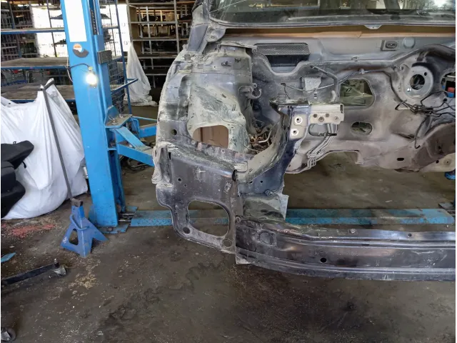 Лонжерон передний правый Opel Astra