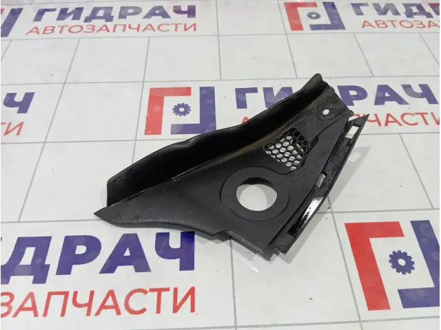 Накладка решетки стеклоочистителя левая Opel Astra 13267106
