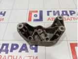 Кронштейн КПП (АКПП, МКПП) левый Opel Astra 13248568