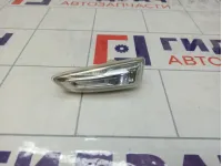 Повторитель на крыло левый Opel Astra 13273103
