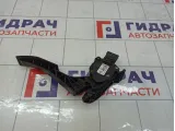 Педаль газа Opel Astra 13252702