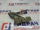 Петля капота правая Opel Astra 20879203