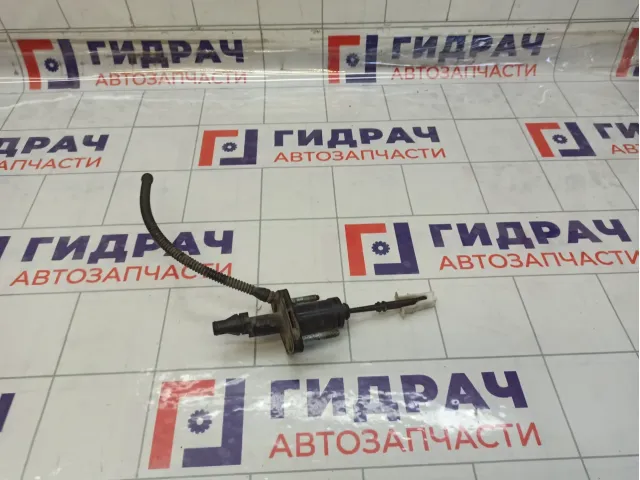 Цилиндр сцепления главный Opel Astra 55561915