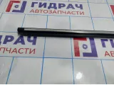 Накладка стекла переднего правого Opel Astra (H) 5154090.