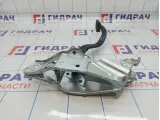 Педаль тормоза Opel Astra (H) 5560327. Потертость.