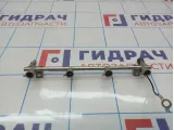 Рейка топливная (рампа) Opel Astra (H) 815208.