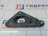 Кронштейн передней балки правый Opel Astra (H) 302022.