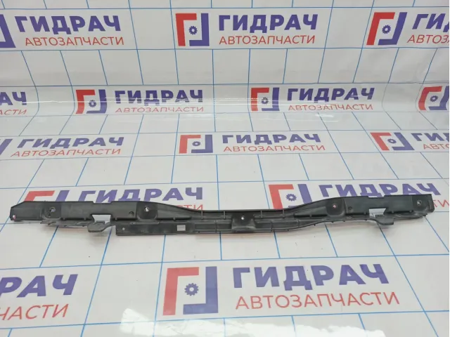Направляющая заднего бампера центральная Opel Astra (H) 1404189.