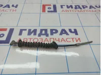 Трос стояночного тормоза центральный Opel Astra (H) .