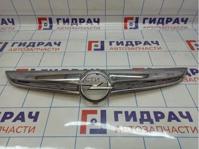Накладка на решетку радиатора Opel Astra GTC (J) 1322010