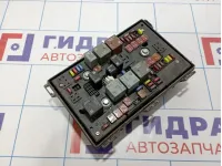Блок предохранителей Opel Astra GTC (J) 13343763