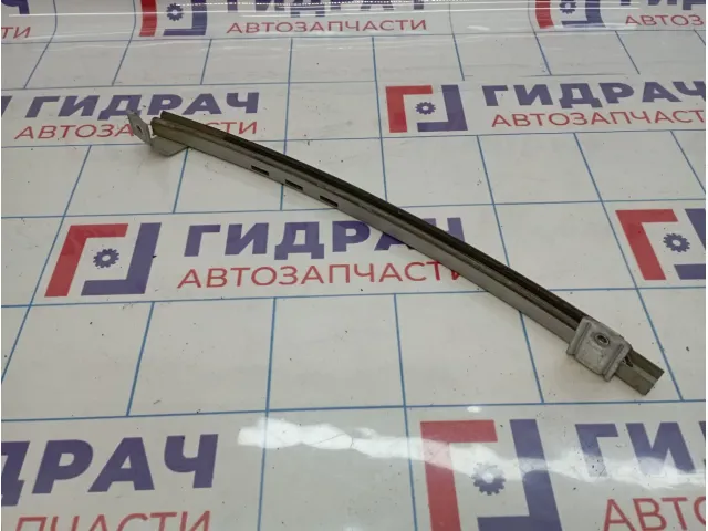 Направляющая стекла двери правая Opel Astra GTC (J) 13310439