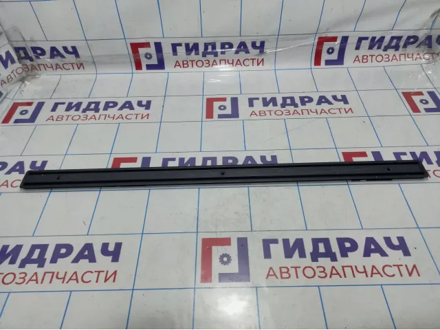 Направляющая шторки багажника Opel Astra (H) 13168809