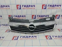Решетка радиатора Opel Astra (H) 1320370