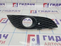 Рамка противотуманой фары правая Opel Astra (H) 13225765