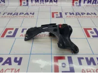 Кронштейн заднего бампера левый Opel Astra (H) 13143106