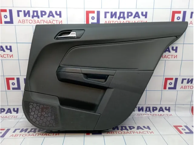 Обшивка двери задней правой Opel Astra (H) 13177102
