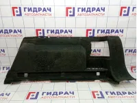 Обшивка багажника правая Opel Astra (H) 13150415
