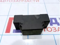 Крышка блока предохранителей Opel Astra (H) 13129783