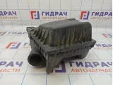 Корпус воздушного фильтра Opel Astra H 5834027. Дефект.