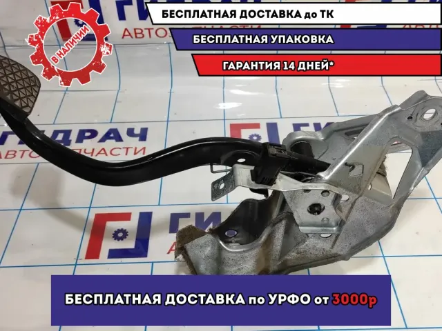 Педаль тормоза Opel Astra H 5560327.