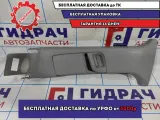 Обшивка стойки средняя левая (верхняя) Opel Astra H 13113908.