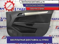 Обшивка двери передней правой Opel Astra H 13284107. Дефект.