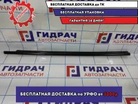 Накладка стекла переднего правого Opel Astra H 024468034.