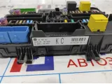 Блок предохранителей салонный Opel Astra H 94700787.