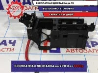 Корпус блока предохранителей Opel Astra H 13138967.