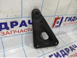 Кронштейн передней балки правый Opel Astra H 90498747.
