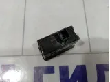 Кнопка стеклоподъемника Opel Astra H 13228711
