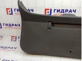 Обшивка двери багажника Opel Astra H 13201328