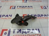 Направляющая заднего бампера левая Opel Astra H 13143106