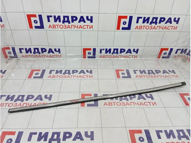 Накладка стекла переднего левого Opel Astra (H) 24469111