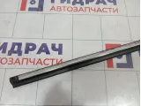 Накладка стекла переднего правого Opel Astra (H) 24469112