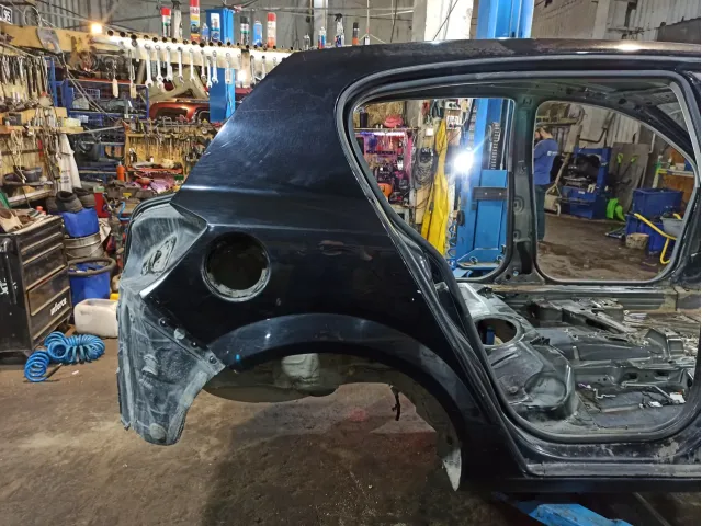 Крыло заднее правое Opel Astra (H)