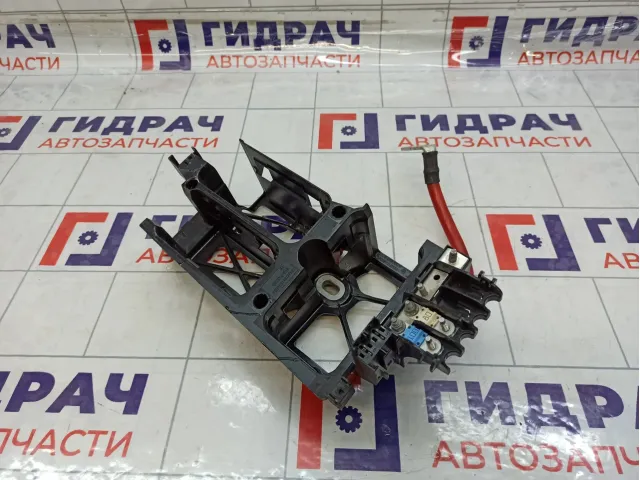 Корпус блока предохранителей Opel Astra (H) 1534964