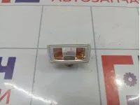 Повторитель на крыло левый Opel Astra (H) 1713414