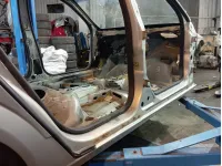 Порог со стойкой правый Opel Astra (H) 94712265