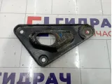 Кронштейн передней балки правый Opel Astra (H) 302022