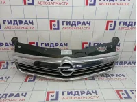 Решетка радиатора Opel Astra (H) 1320369