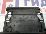 Дефлектор воздушный правый Opel Astra (H) 6814864