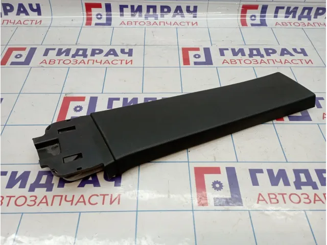Обшивка стойки средней правой нижняя Opel Astra (H) 7226230